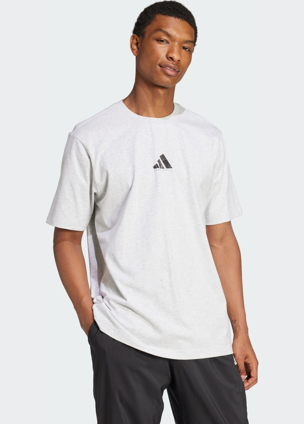 Серая футболка codes photoreal graphic adidas