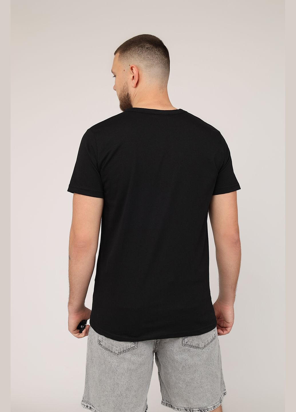 Черная футболка с коротким рукавом мужская цвет черный цб-00273174 Yuki