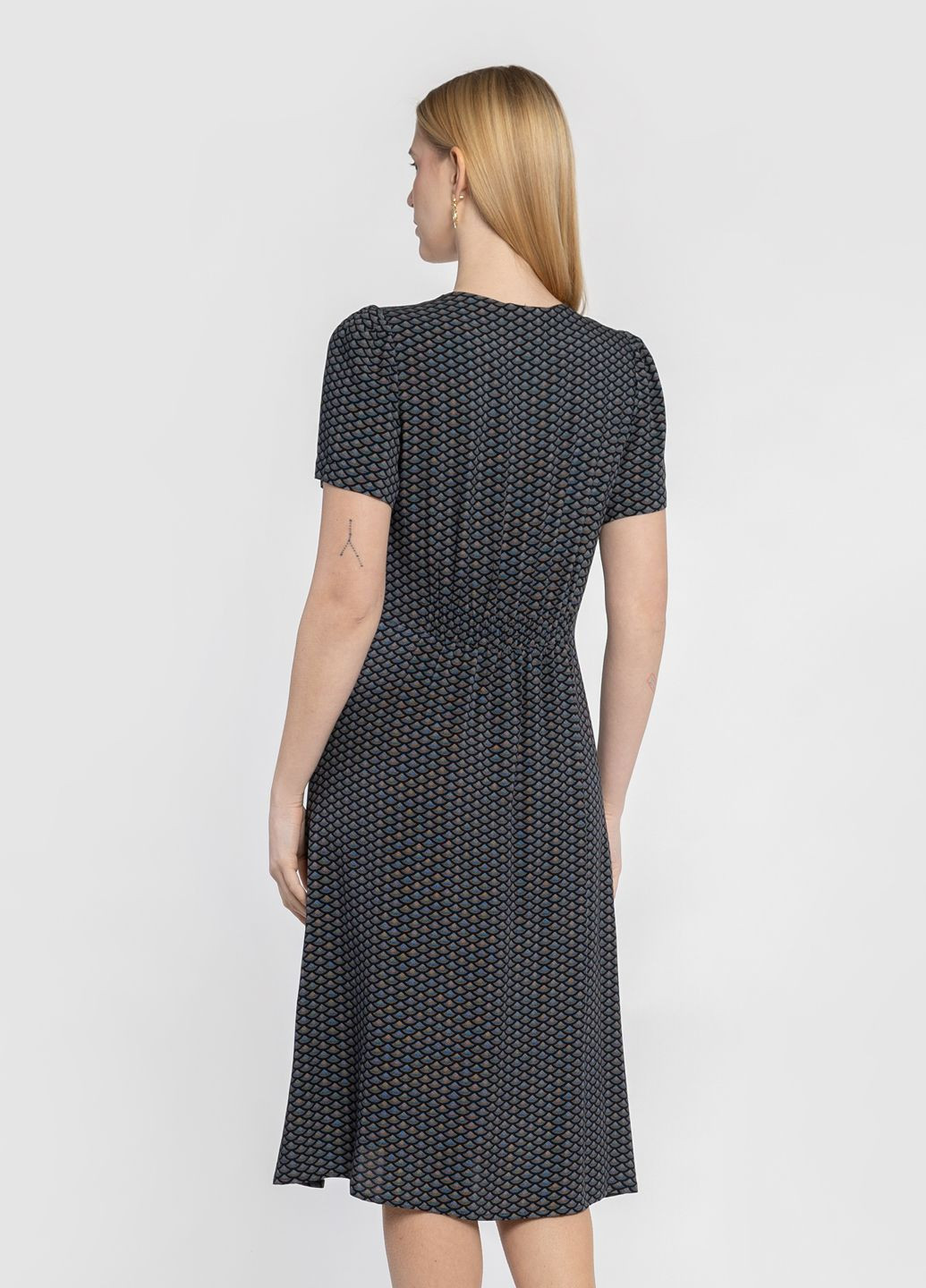 Чорна кежуал сукня жіноча чорна Arber