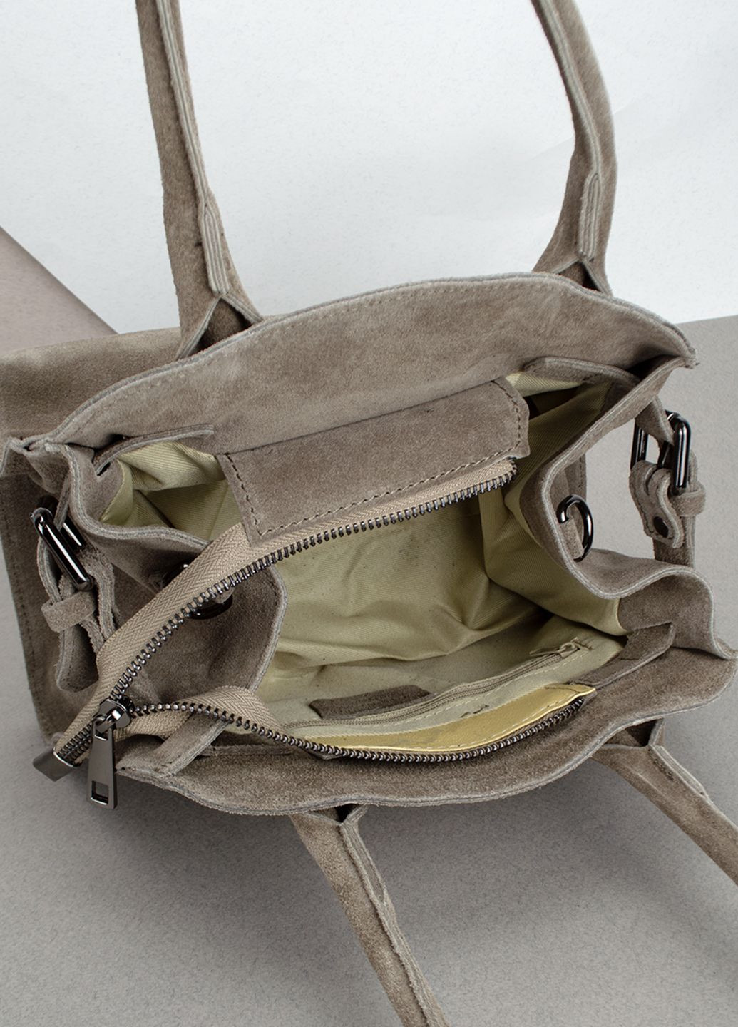 Сумка женская замшевая 03752 с 2 ручками цвета тауп Virginia Conti (319325704)