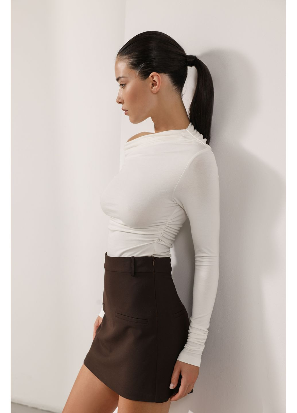 Темно-коричневая скорт с имитацией карманов шоколадный 869 Papaya