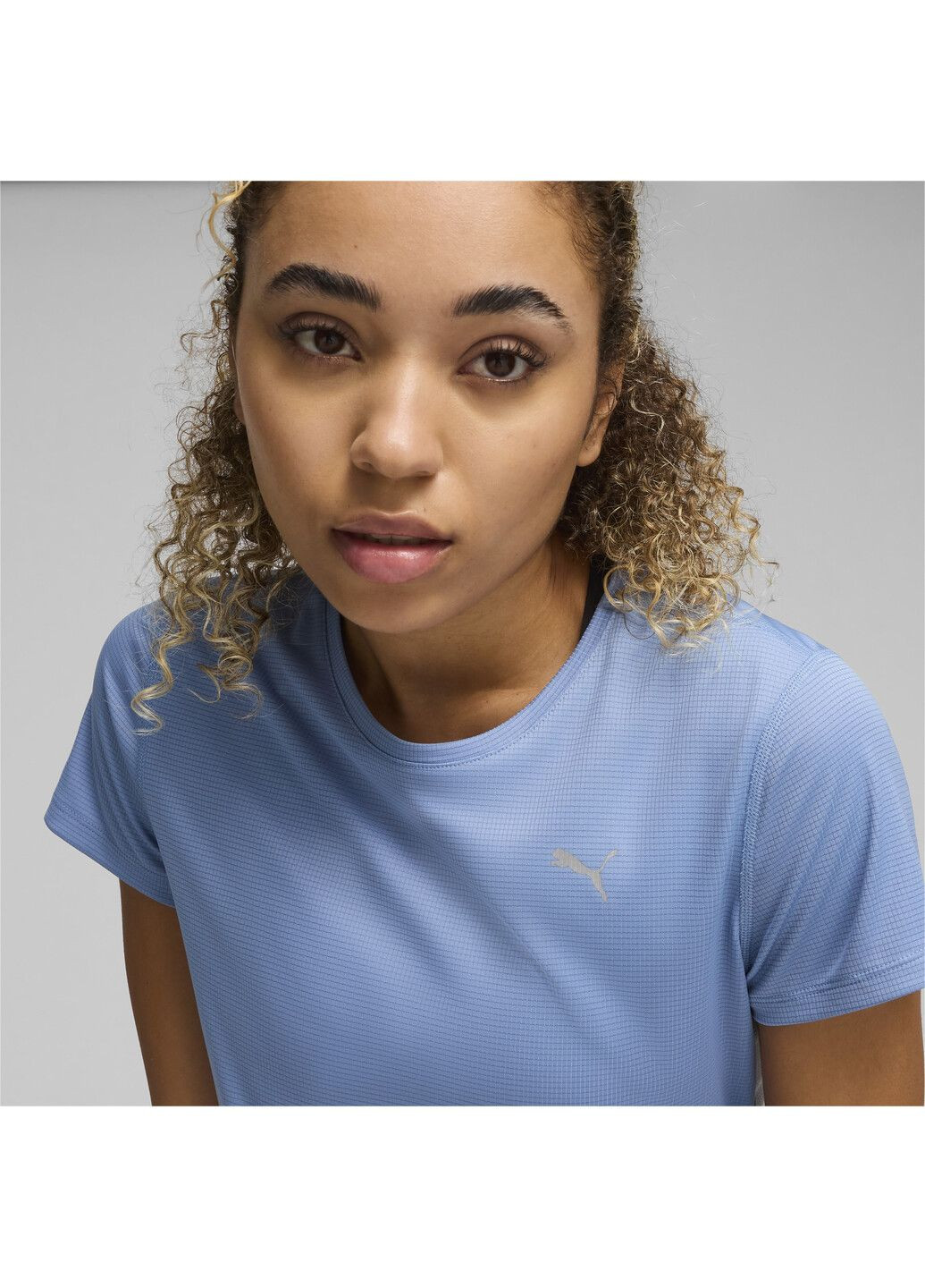 Синя всесезон футболка run favorite women's tee Puma