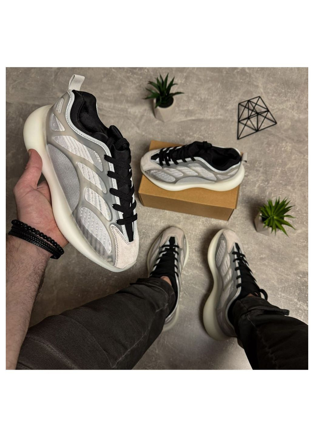 Сірі Осінні кросівки чоловічі Stilli Yeezy Boost 700