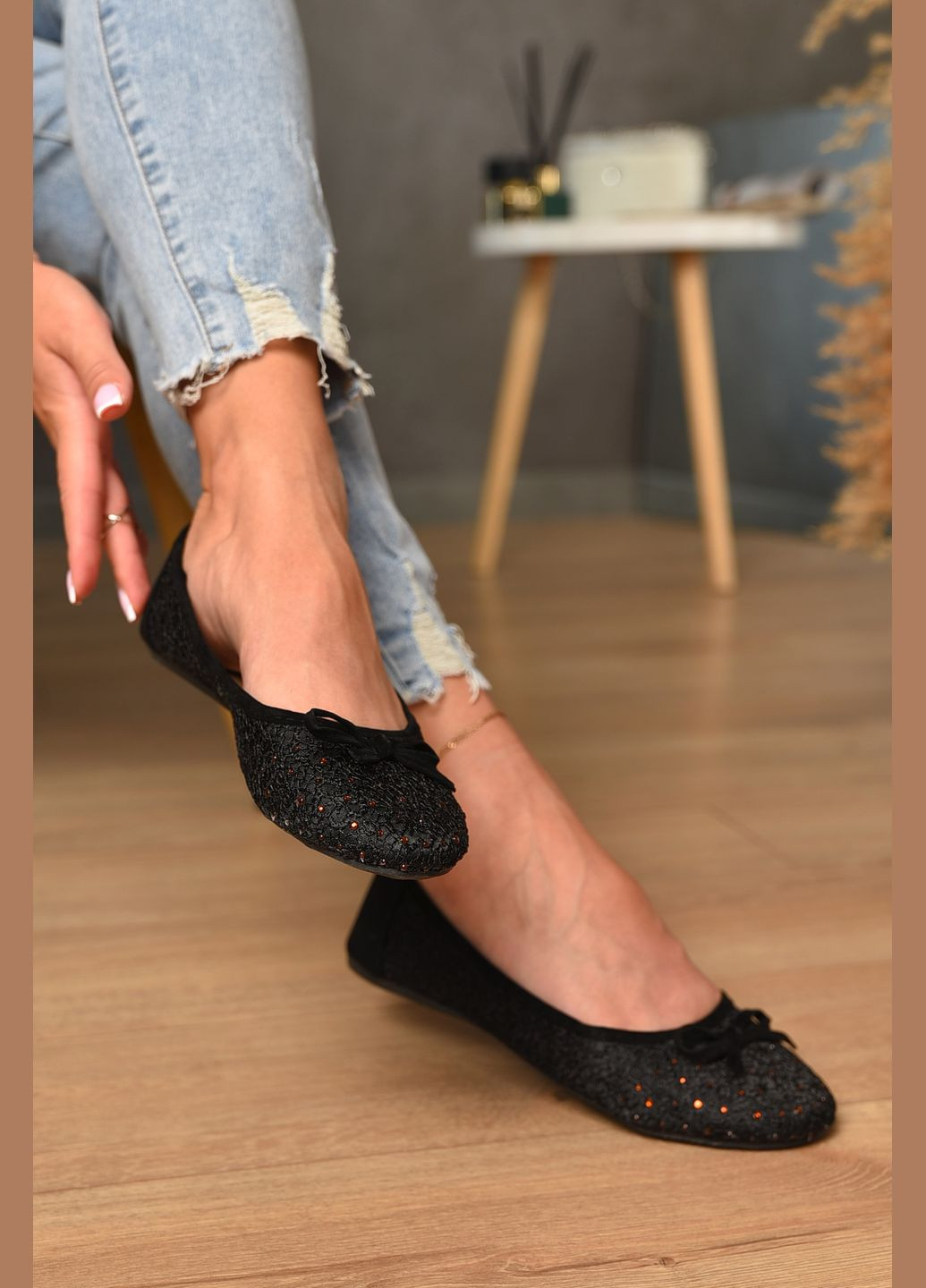 Жіночі балетки жіночі чорного кольору Let's Shop | чорні однотонні без декору текстиль (346390931)