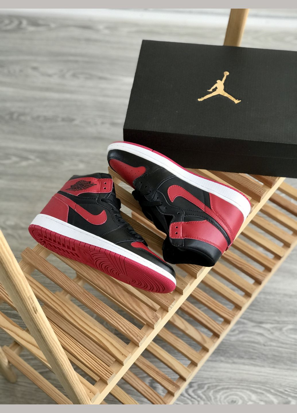 Чорні всесезон кросівки чоловічі і жіночі nike air jordan retro 1 black red | найк аір джордан 1 ретро чорно-червоні No Brand