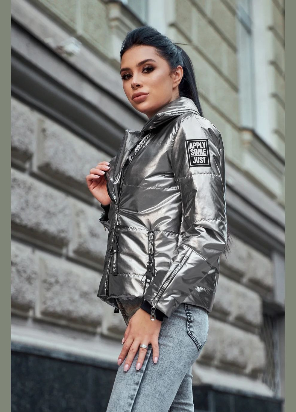 Серая демисезонная куртка-косуха Seventeen