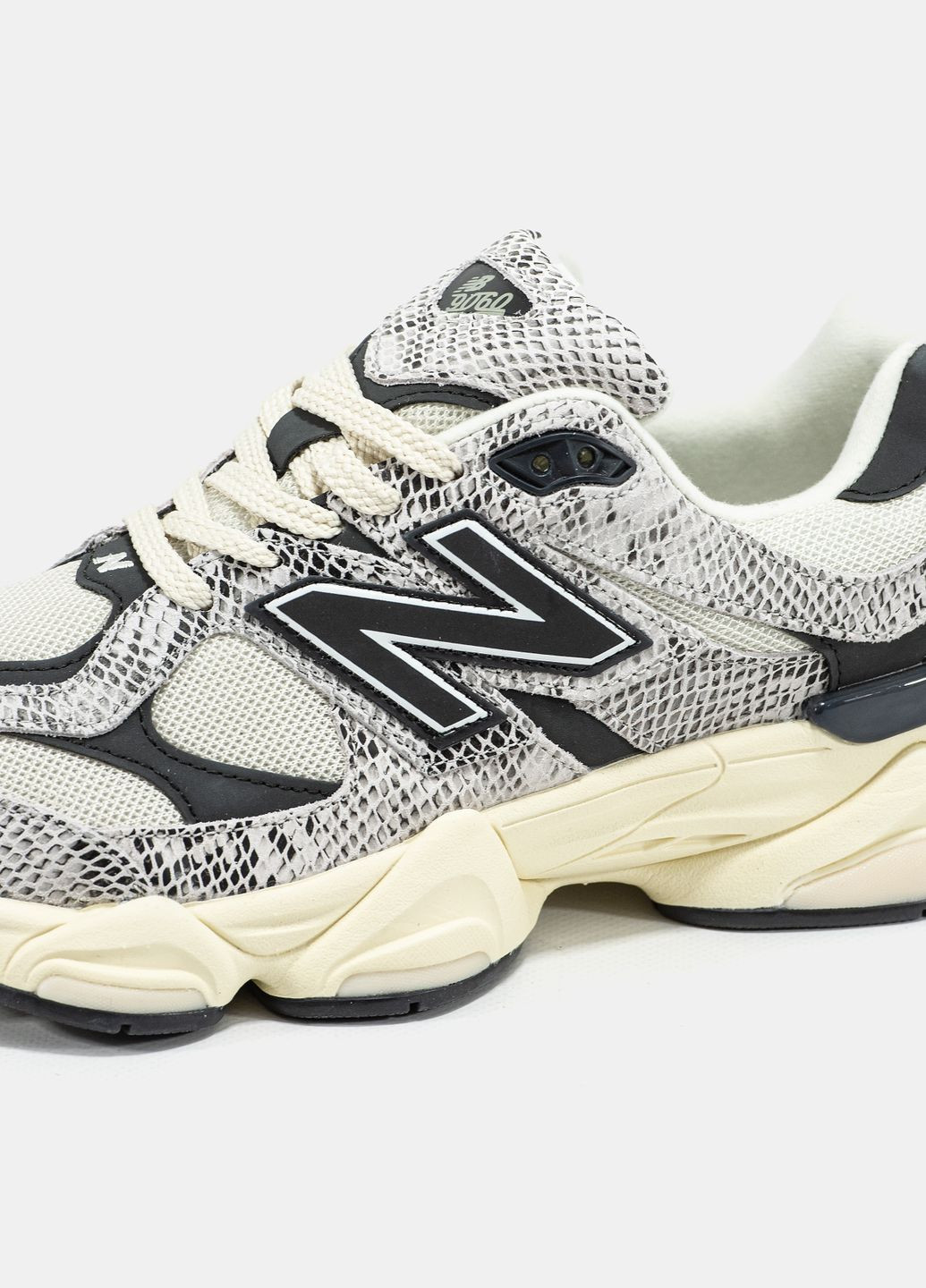 Кроссовки женские и мужские New Balance 9060 Year of the Snake | Нью Баланс 9060 серые No Brand серые демисезоны (335012298)