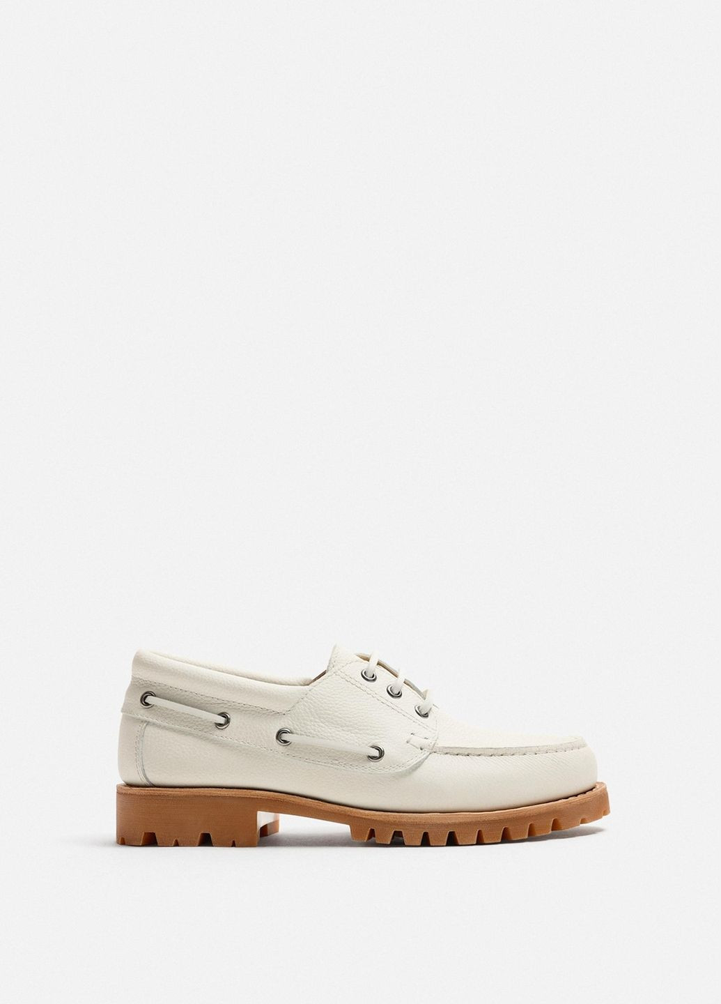 Белые топсайдеры Zara