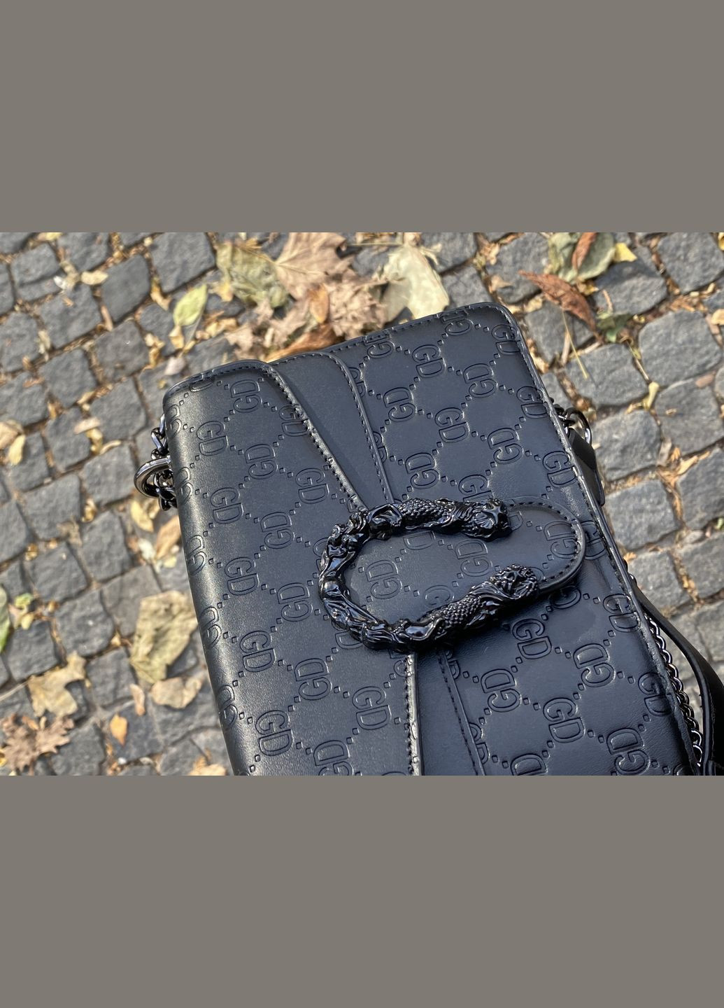 Женская сумка на толстой цепочке кросс-боди с подковой через плечо черная No Brand (284346828)
