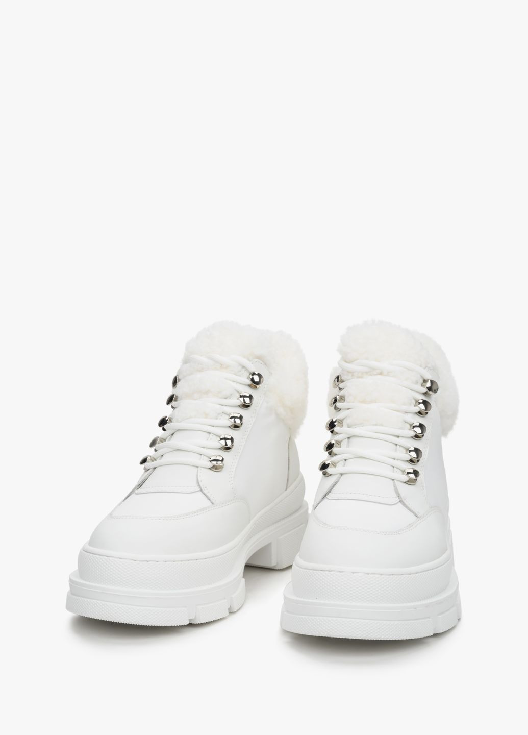 Зимние ботинки-спорт, цвет белый Estro