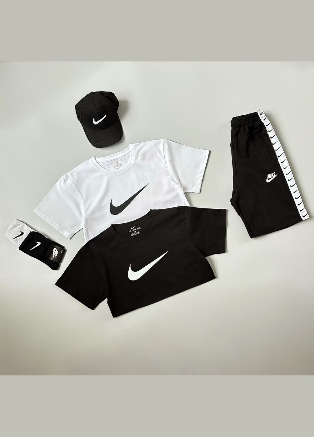 Літній чоловічий костюм Nike з лампасами чорний No Brand (340272919)