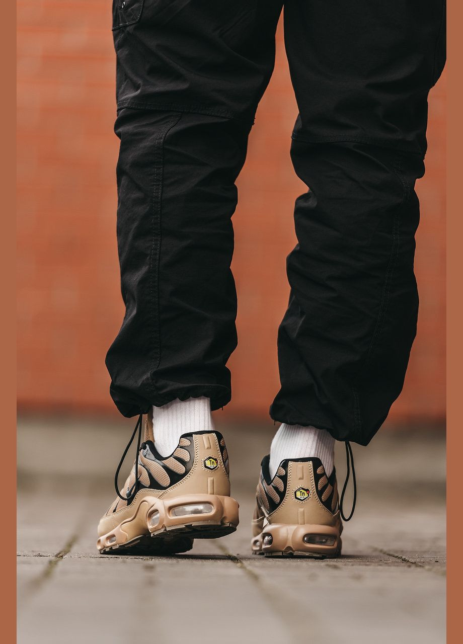 Коричневые всесезонные кроссовки air max plus tn gs desert black ridgerock - 655020-201 Nike