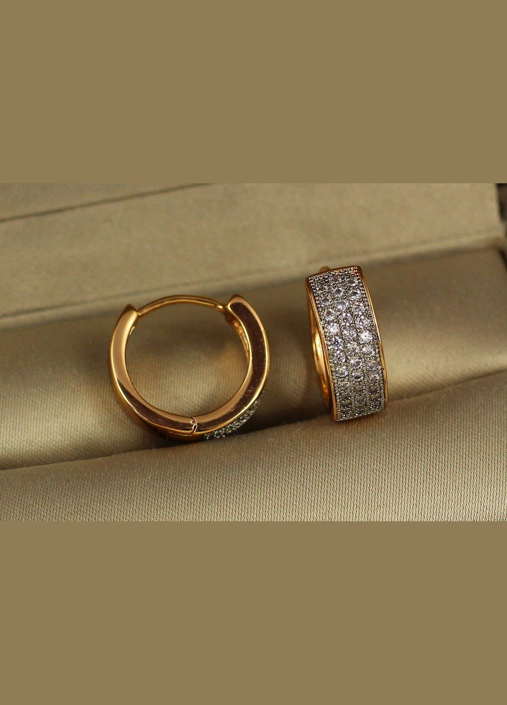 Сережки кільця три доріжки з родієм 1.5 см золотисті Xuping Jewelry (316433839)