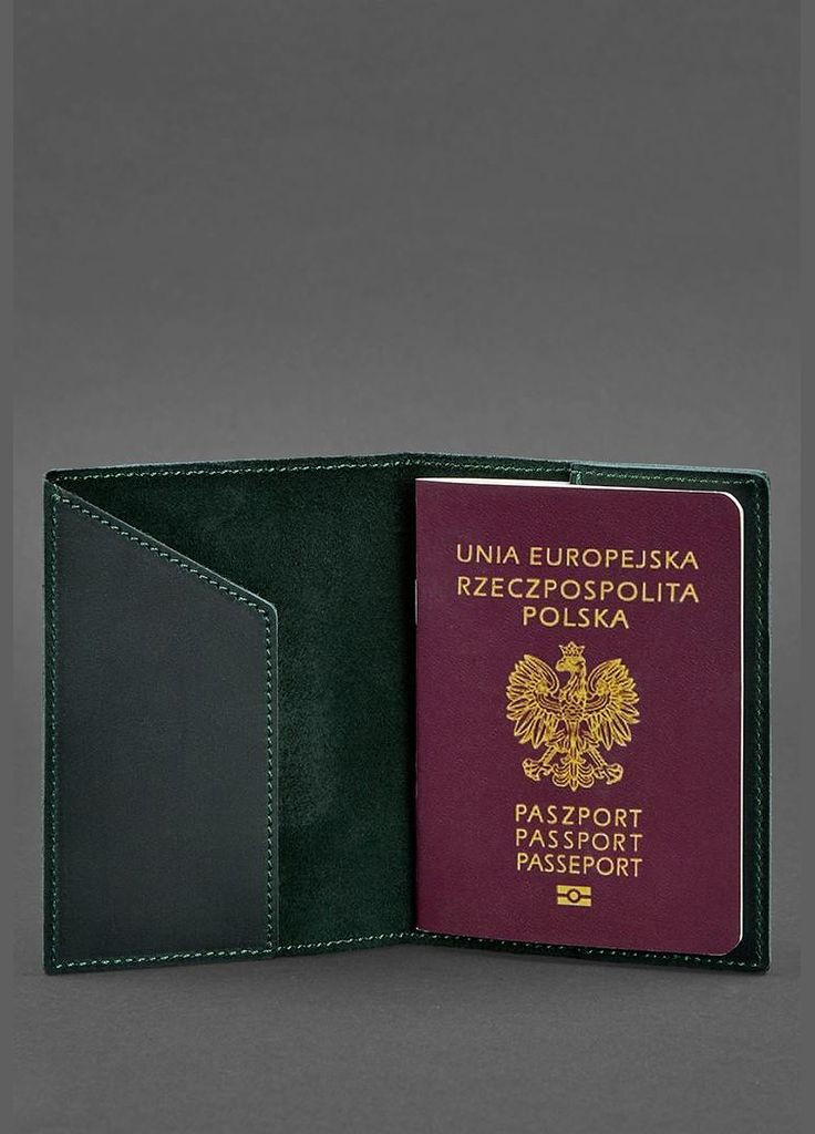 Кожаный переплет для паспорта с польским гербом зеленая Crazy Horse (A-027241) BlankNote (329186822)