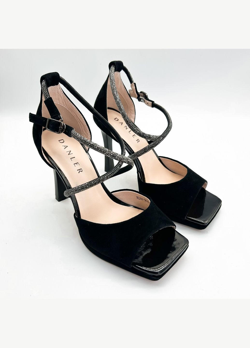 Черные босоножки (р) замша 0-1-1-fl-266-tm-166-p-003 Danler с ремешком