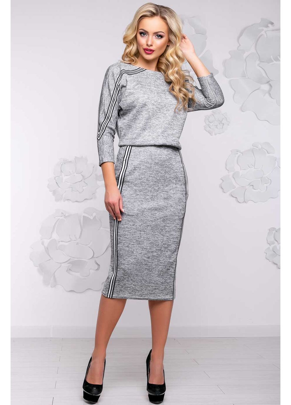 Серое платье 1052.2926 Seventeen