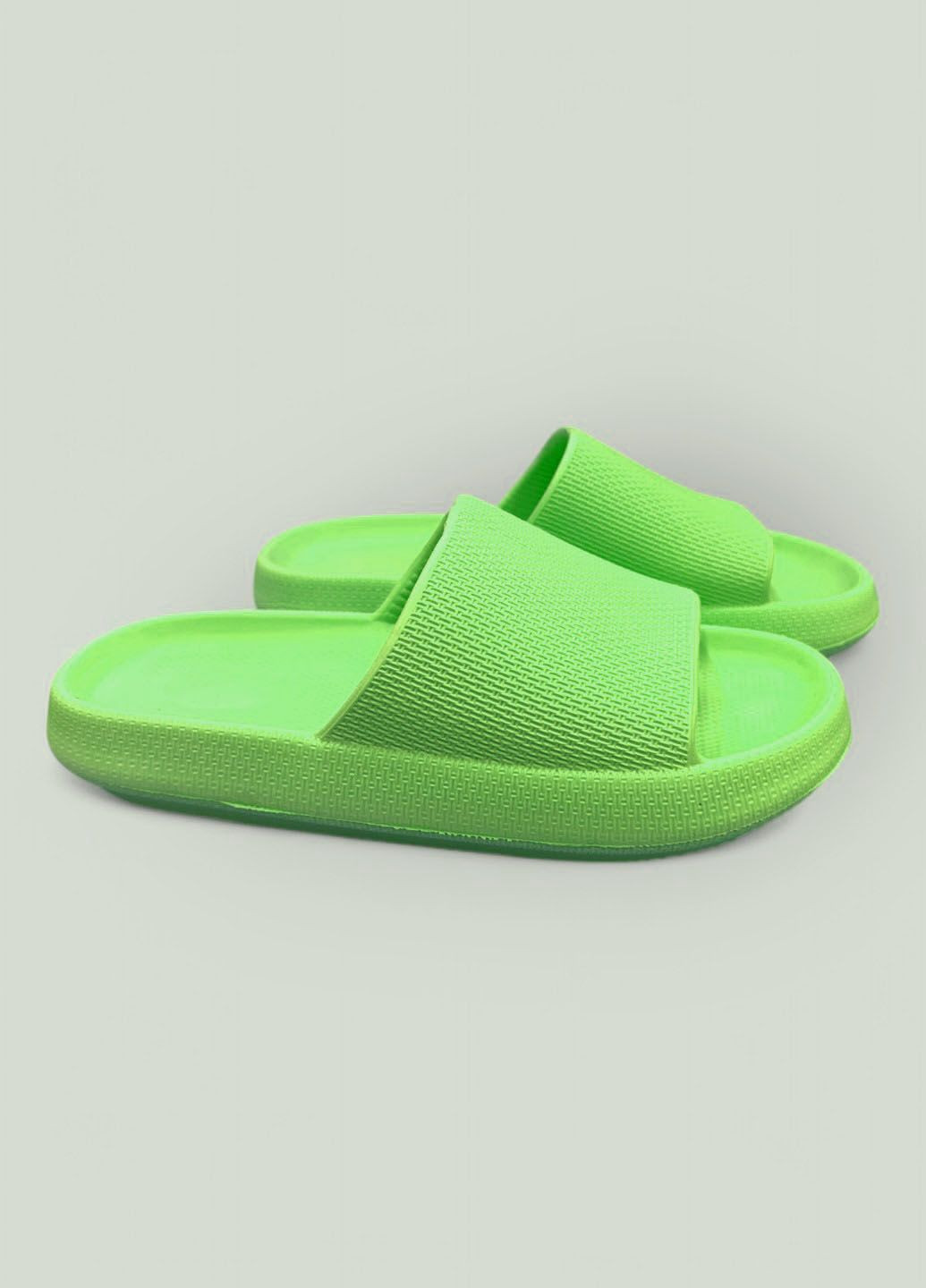 Неперевершені салатові шльопанці No Brand (329997807)