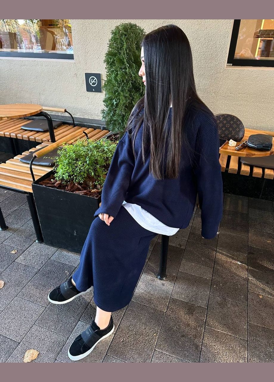 Жіночий костюм з спідницею в довжині міді No Brand (308202568)