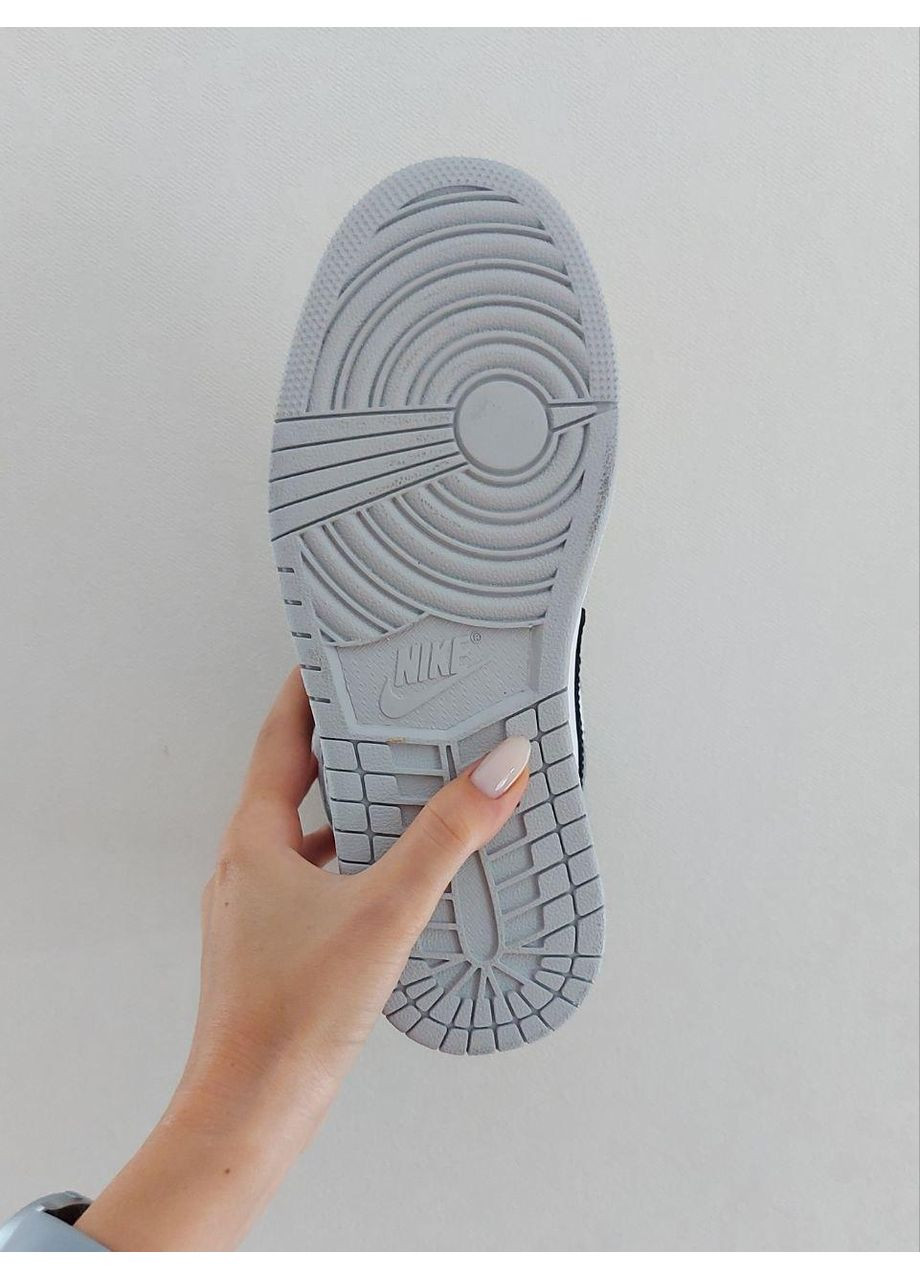 КРОСІВКИ ЖІНОЧІ NIKE AIR JORDAN 1 MID LIGHT SMOKE GREY V2 НАЙК АІР ДЖОРДАН No Brand сірі демісезони (368888085)