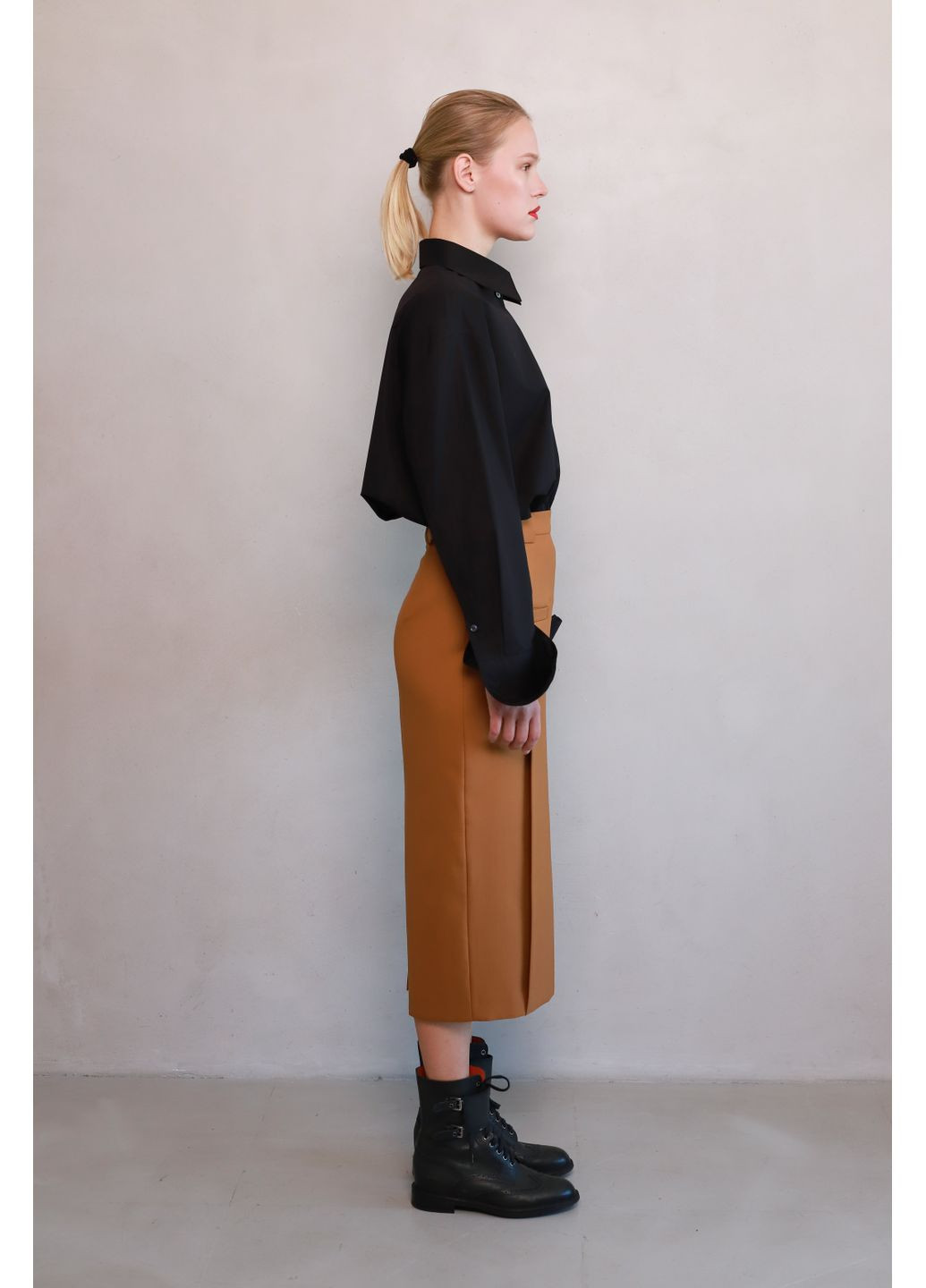 Горчичная шерстяная юбка прямого покроя в длине меди алькала Dolcedonna