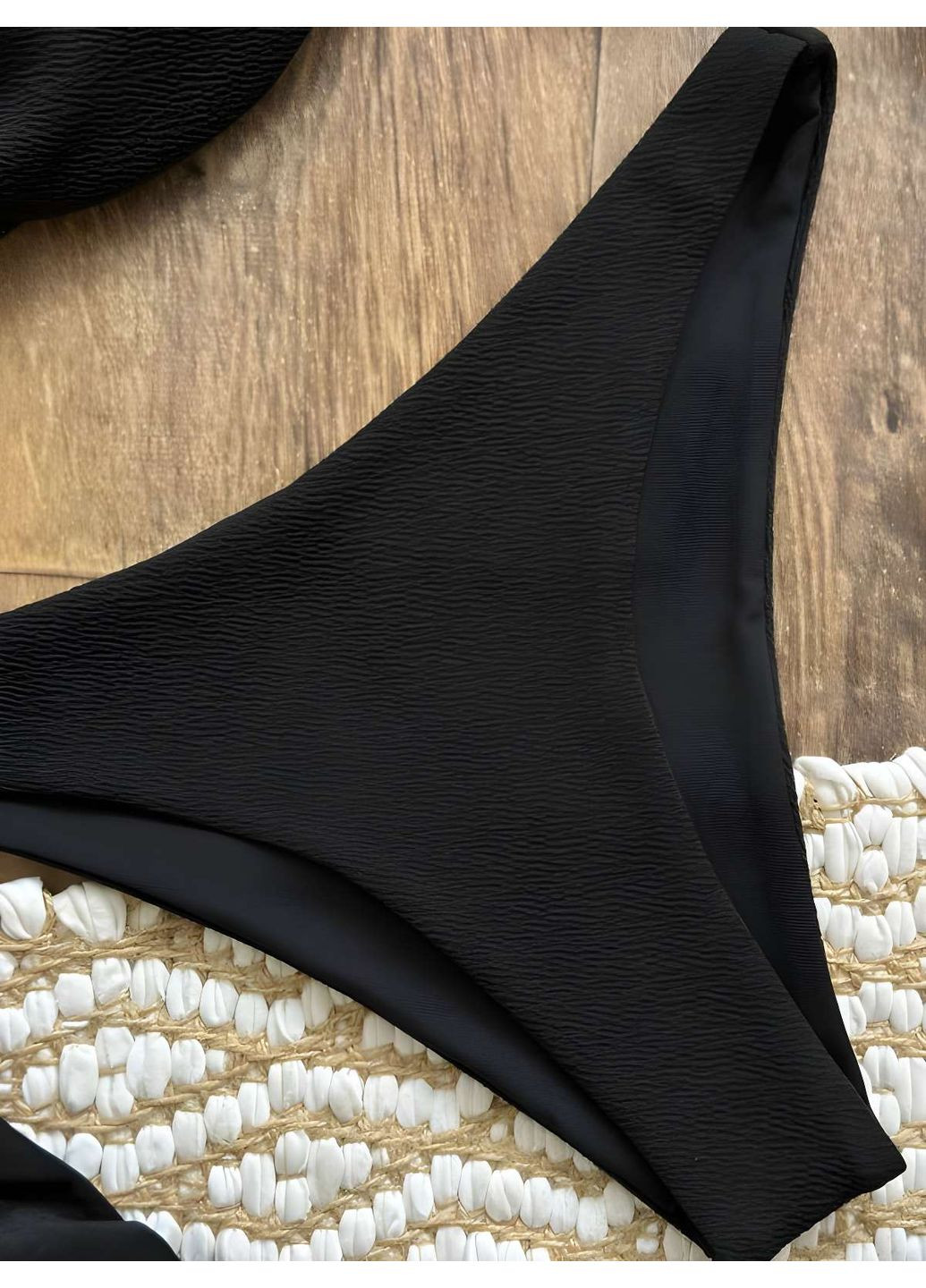 Чорний літній жіночий літній розкішний чорний купальник бандо із парео No Brand