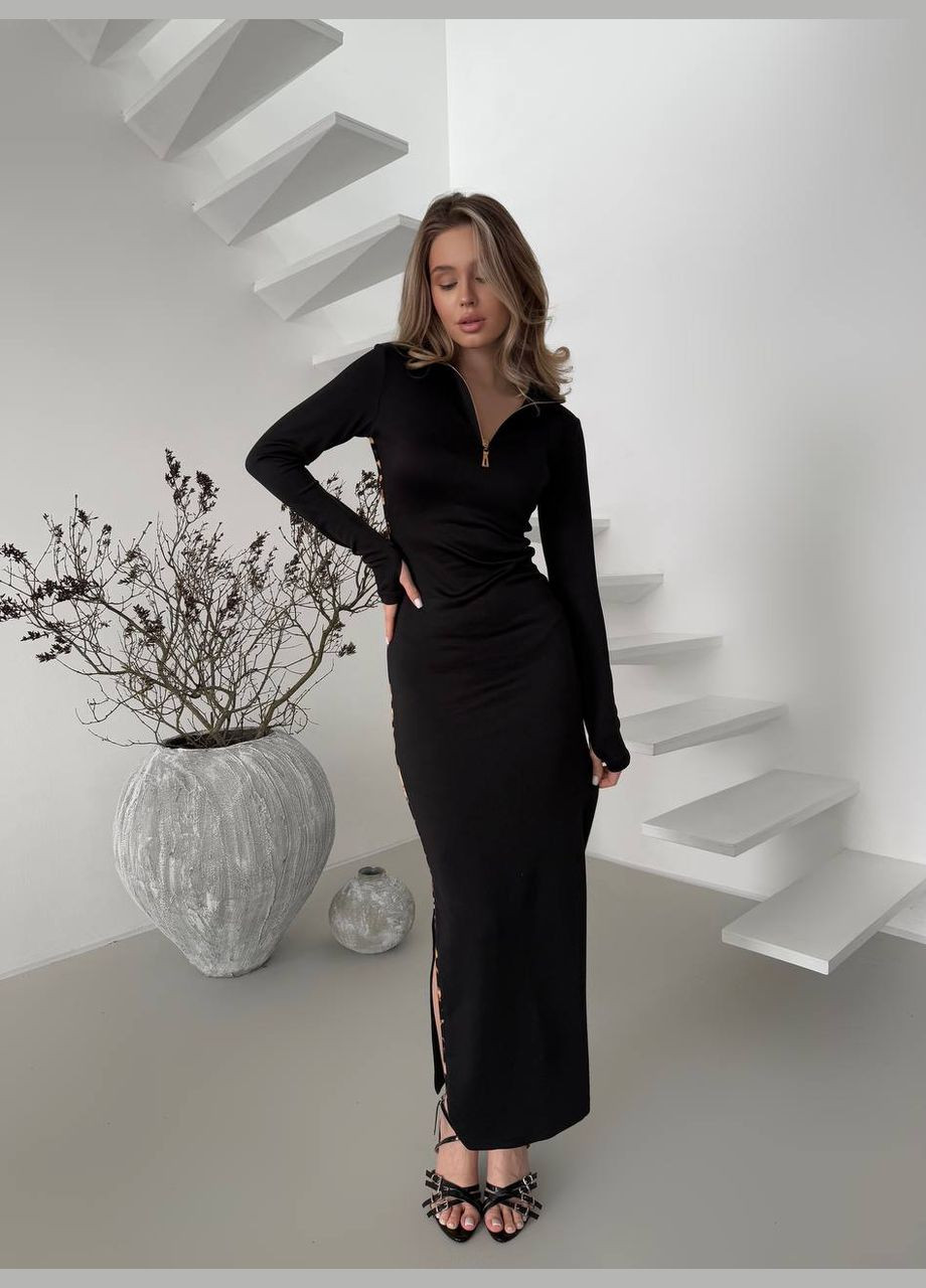 Черное вечернее эластичное платье со вставками по бокам черного цвета 31911 а-силуэт No Brand однотонное