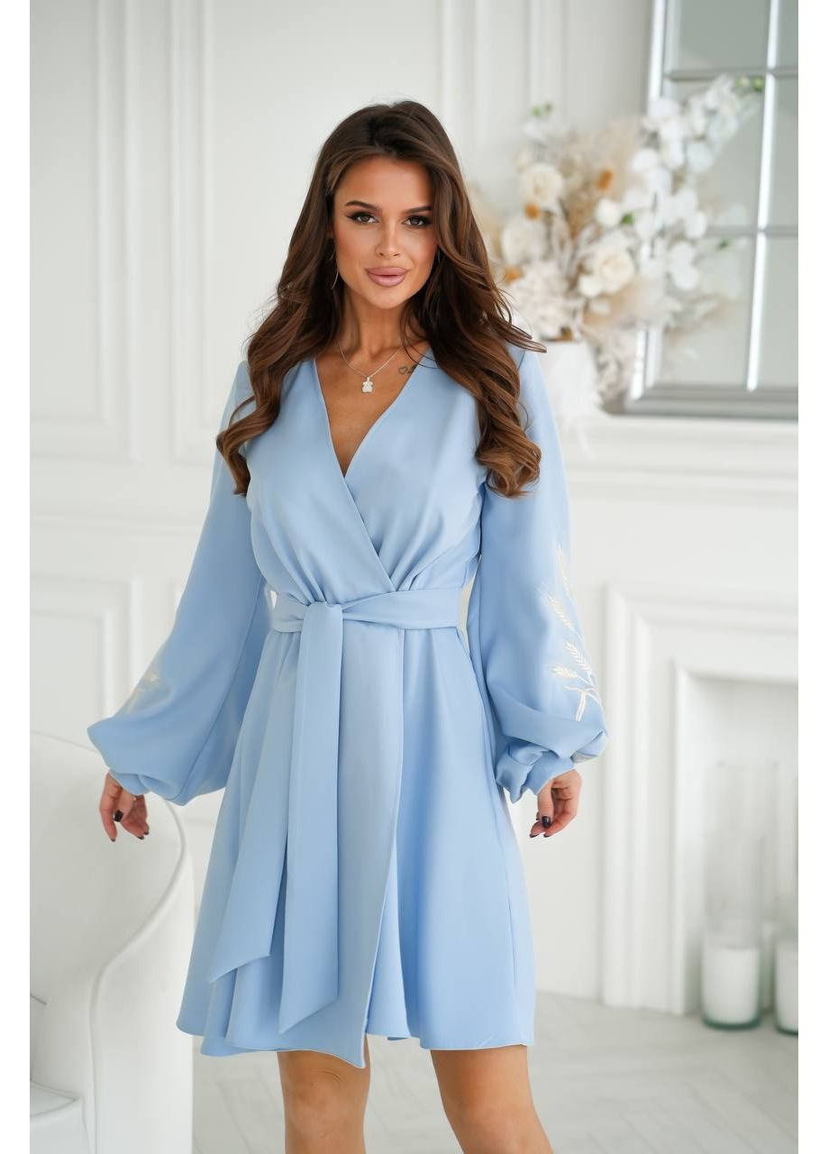 Блакитна жіноча сукня на запах з вишивкою Osoblyva