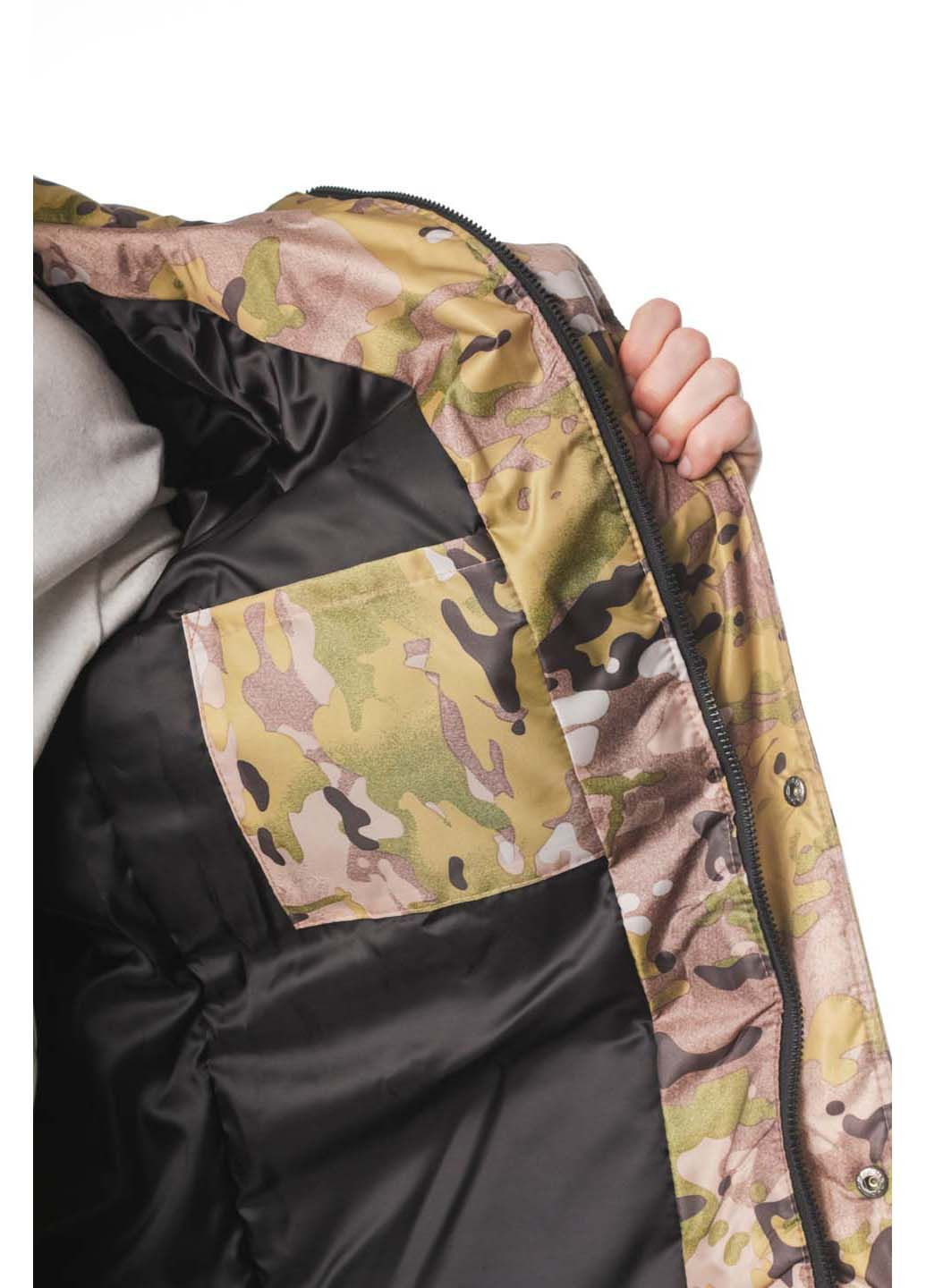 Парка Intruder (303876898)