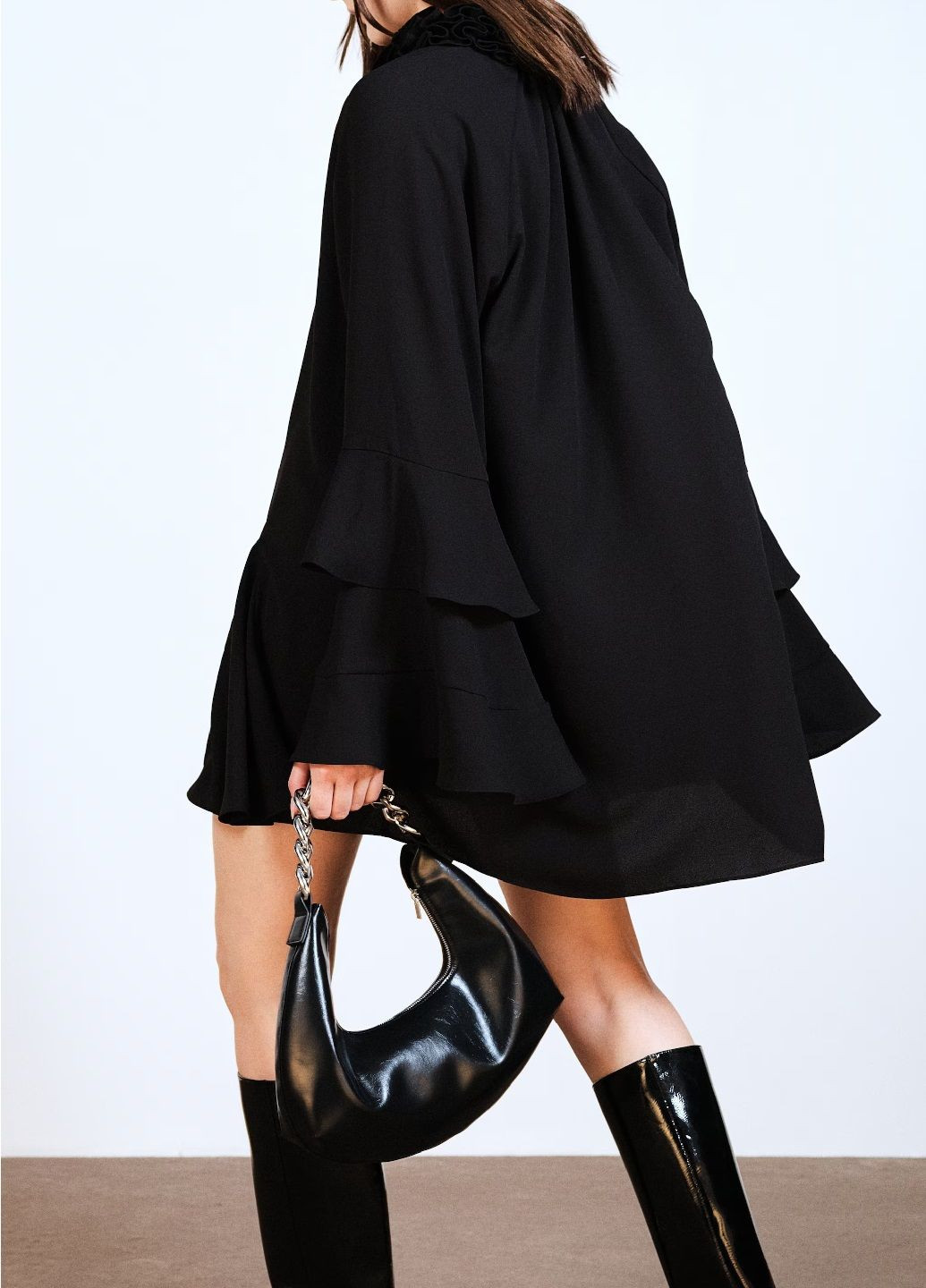 Чорна кежуал сукня H&M однотонна