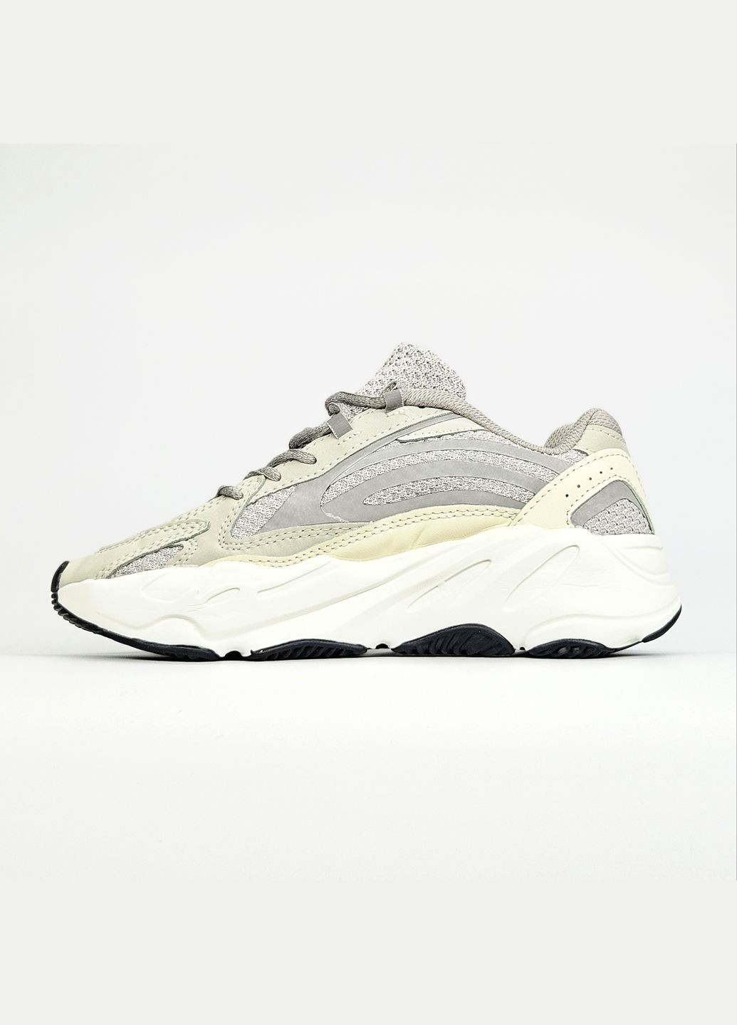 Бежевые демисезонные кроссовки мужские и женские adidas yeezy 700 v2 static beige | адидас изи 700 в2 бежевые No Brand