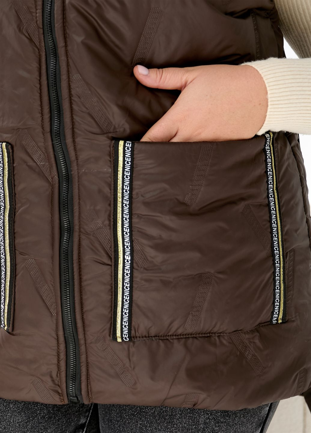 Жилетка жіноча демісезонна подовжена з капюшоном No Brand (364930481)