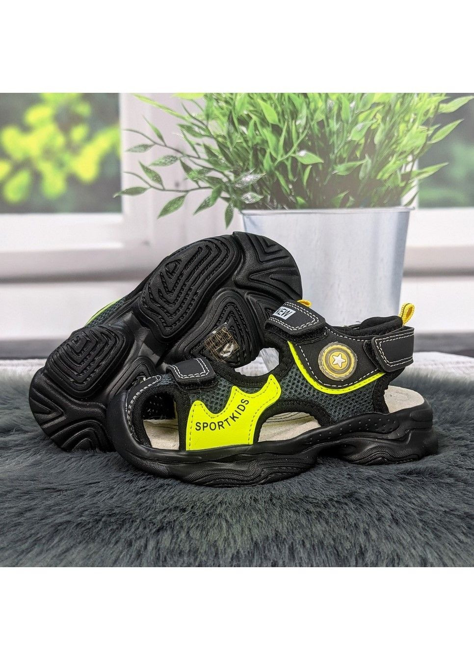 Черные повседневные босоножки детские сандалии для мальчика Kimboo на липучке