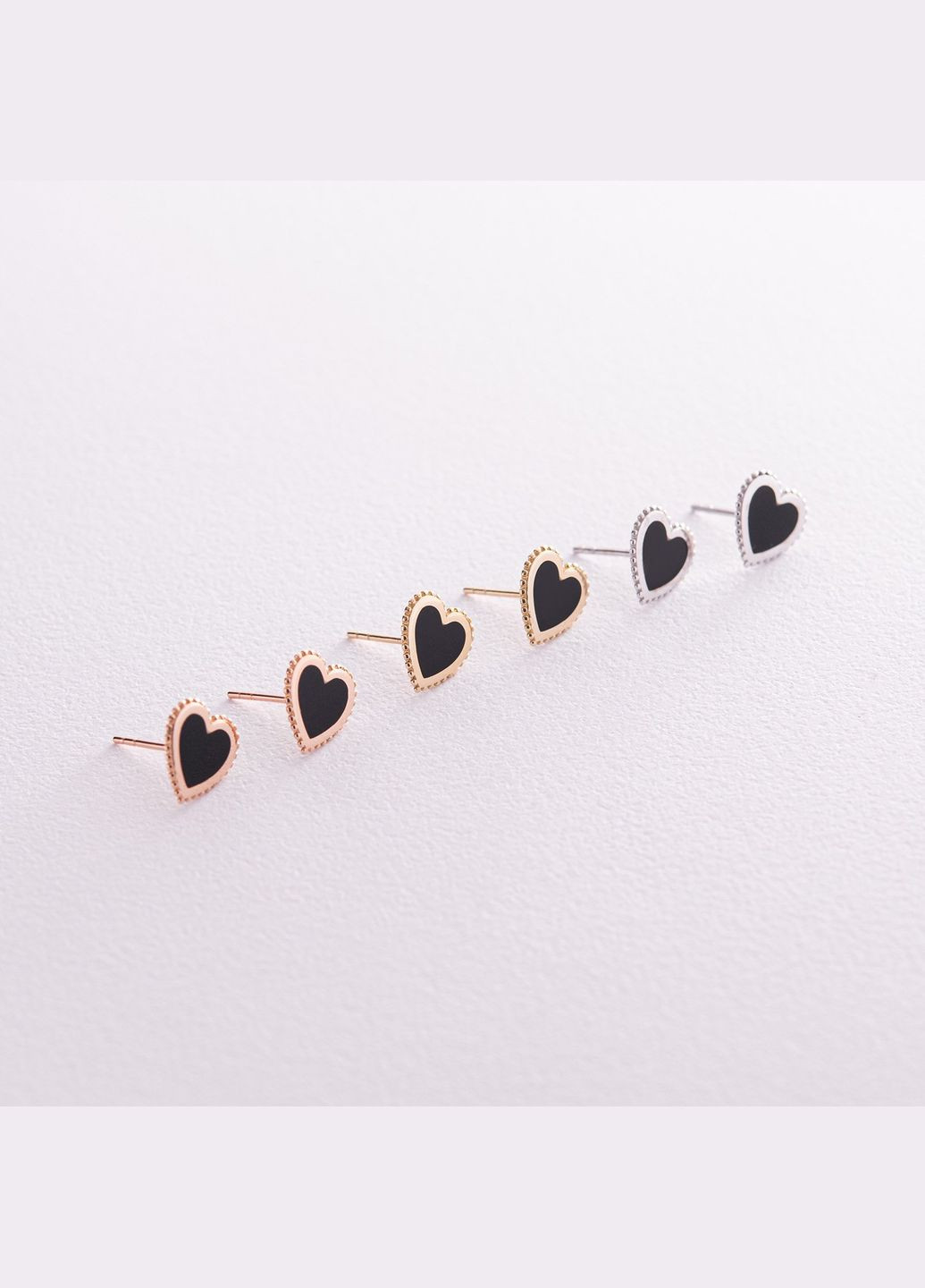 Серьги - пусеты Сердечки в белом золоте (эмаль) с08062 Oniks (264023045)