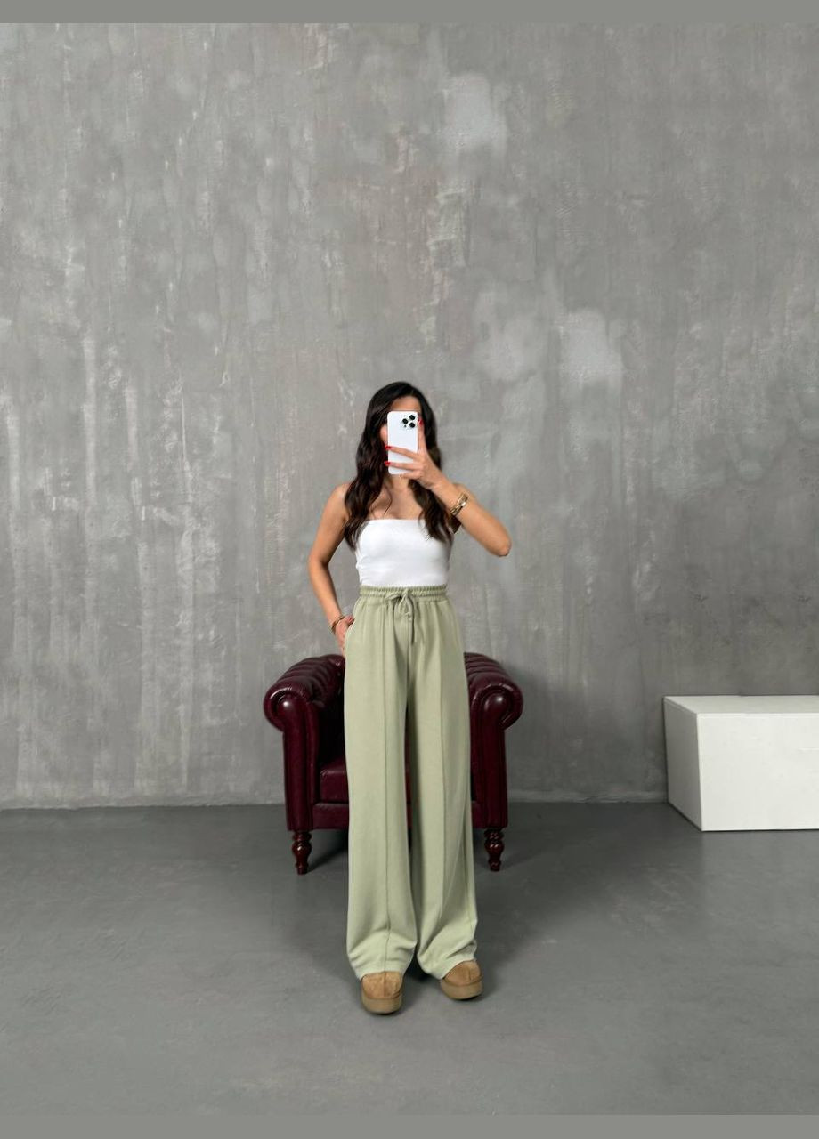 Оливковые штаны оверсайз свободного кроя со стрелками – стильный и комфортный выбор для элегантных повседневных образов No Brand 370-1 (317644905)