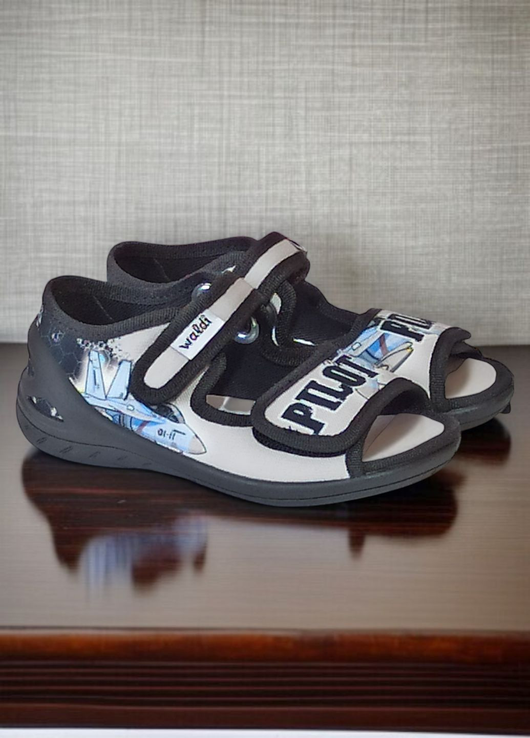 Відкриті ортопедичні тапочки текстильні босоніжки на липучках для хлопчика Waldi (327432032)