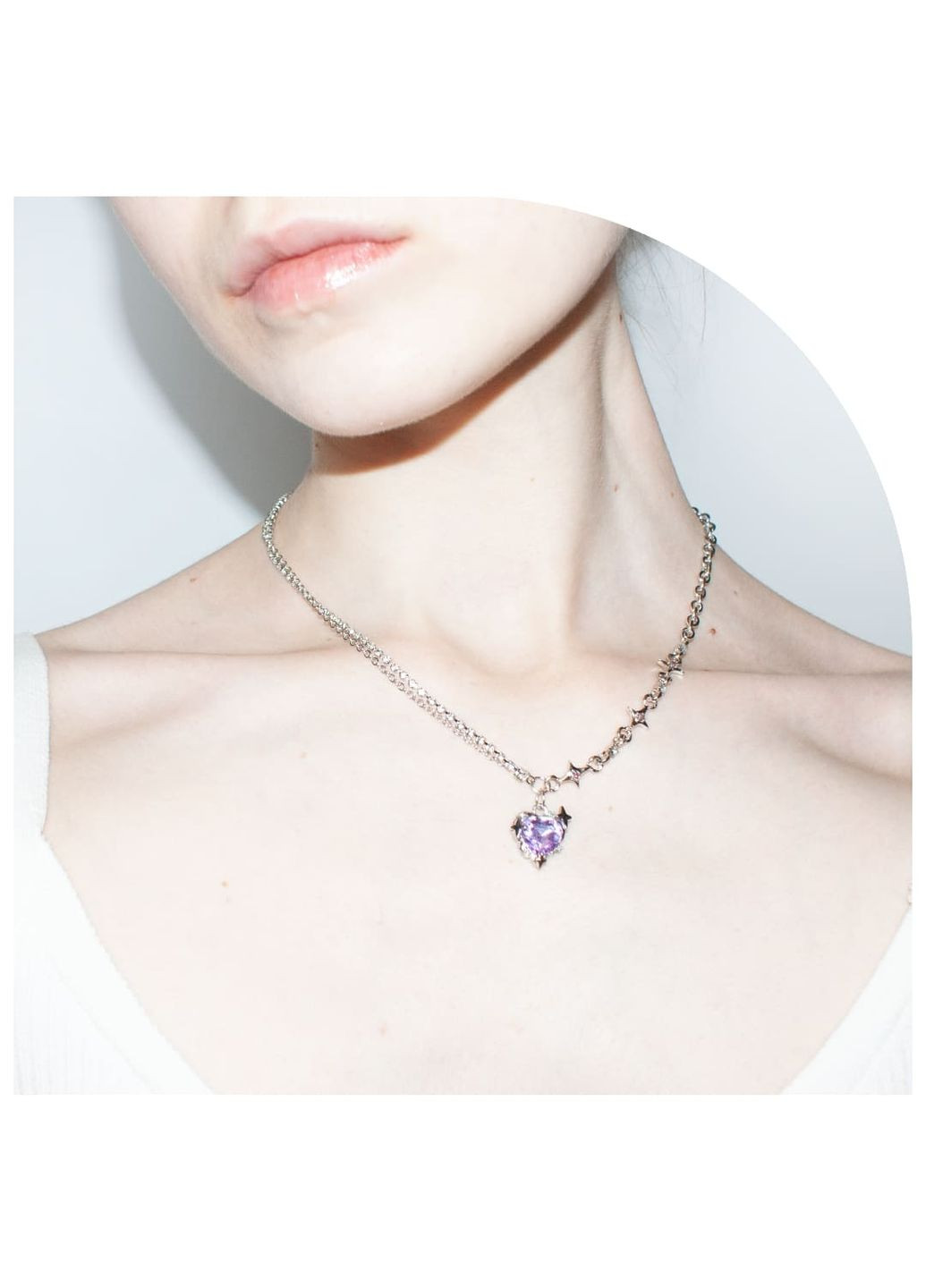 Асимметричное колье серебристое ведьмацкое с фиолетовым камнем сердца готическая двойная цепь с кристалликом панк винтаж кулон No Brand (307165458)