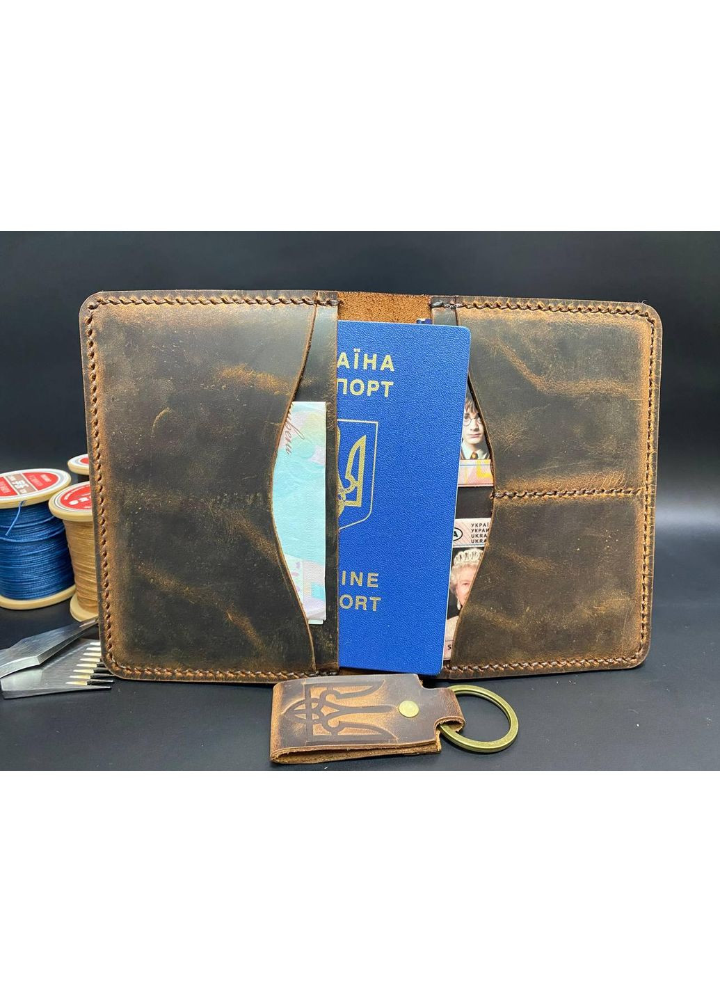 Портмоне для Документів із Натуральної Шкіри Обкладинка для Паспорта Докхолдер Набір + Брелок колір No Brand (356508859)