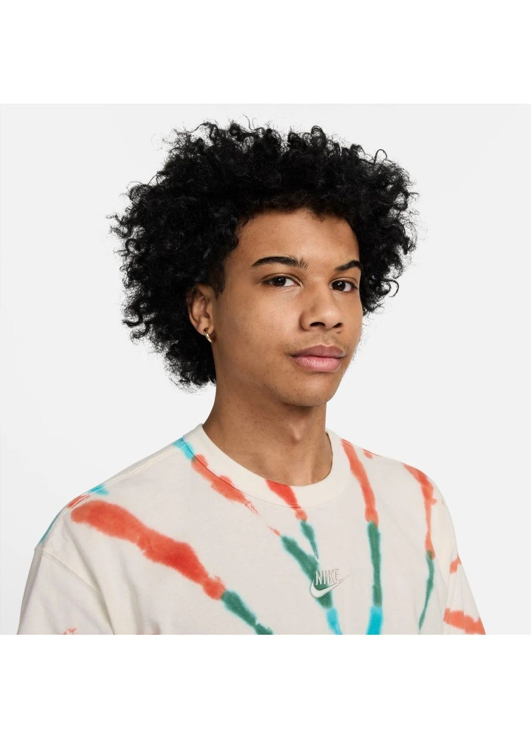 Персиковая мужская футболка sportswear premium essentials max90 t-shirt peach Nike