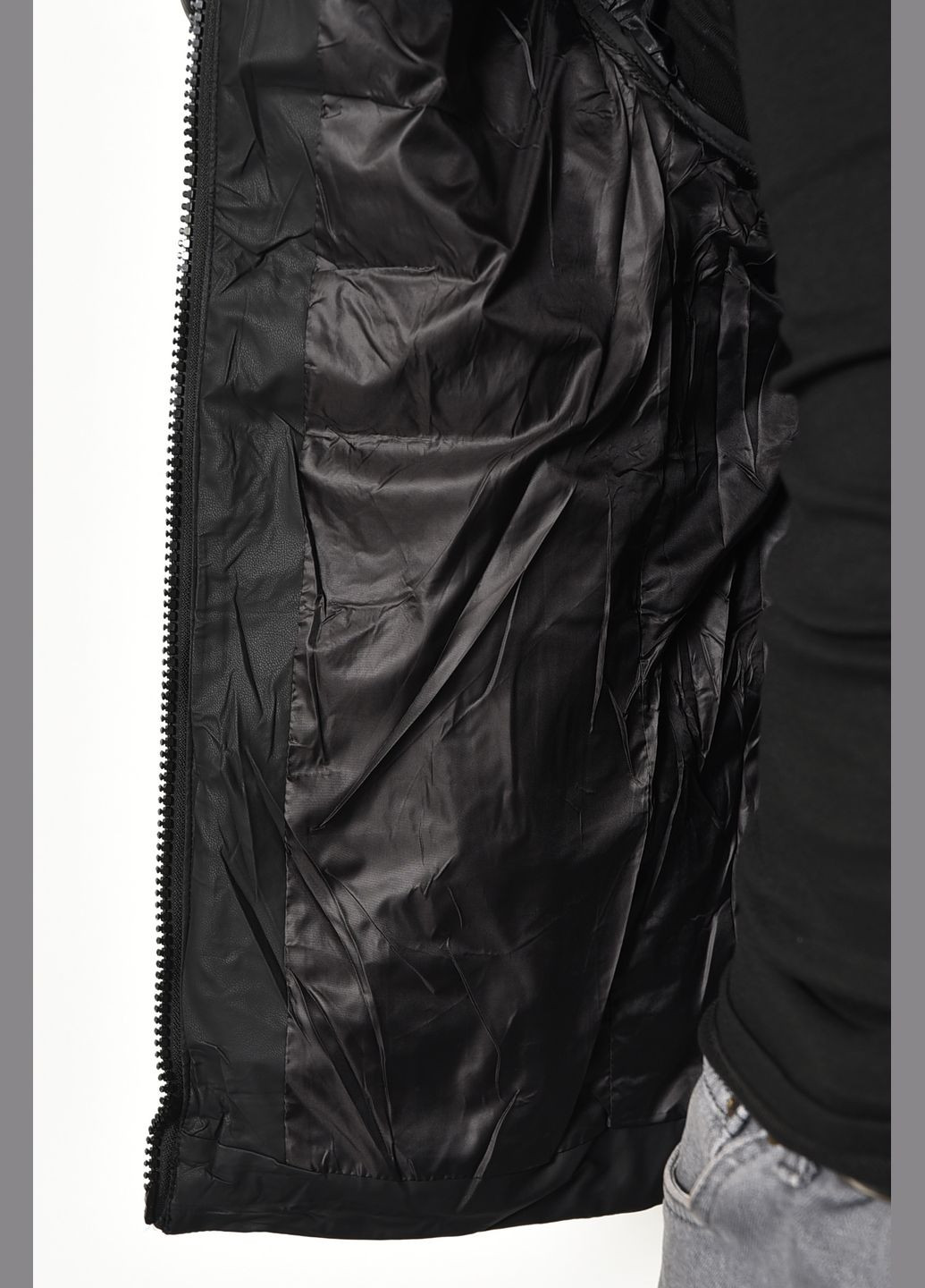 Чорна демісезонна куртка чоловiча демicезонна чорного кольору Let's Shop