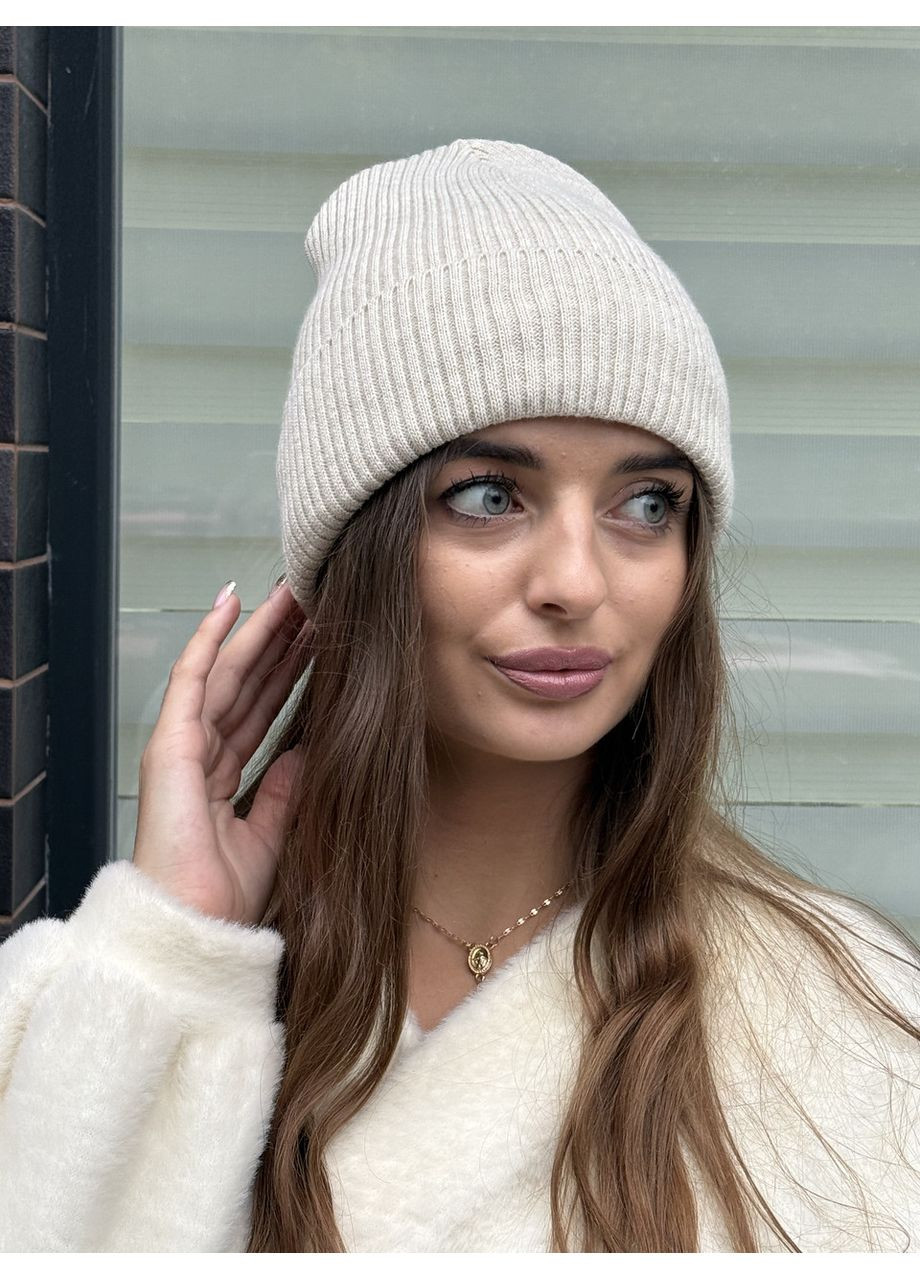 Шапка женская зимняя с флисом коричневая No Brand (365811837)