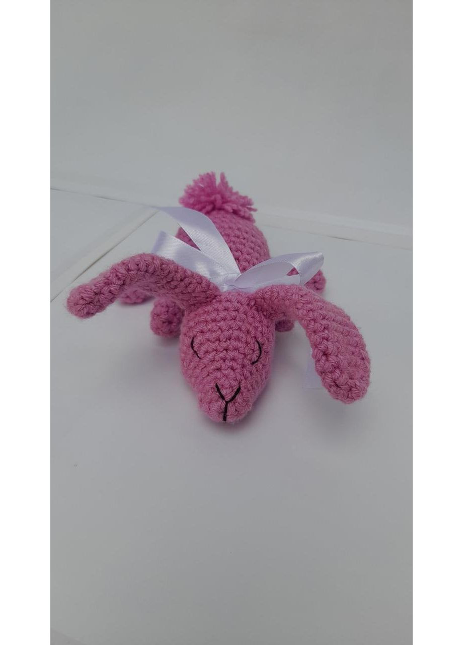 Вязаная игрушка Зайка сплюшка с лентой ручная работа мягкая игрушка No Brand (363329730)