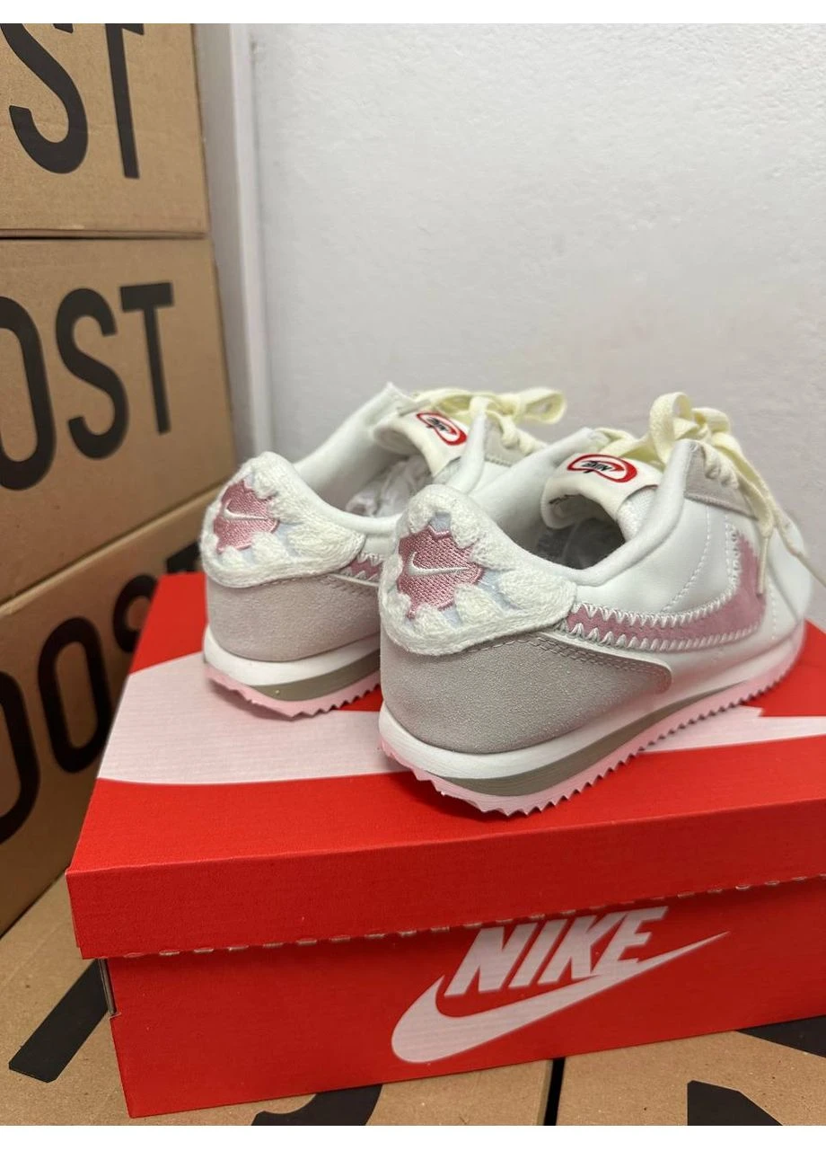 Комбіновані літні кросівки nike cortez leather valentines day найк кортез No Brand