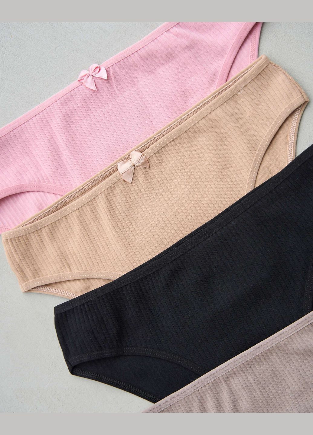 Набір жіночих трусиків батал тижневок в рубчик Nicoletta (342119847)