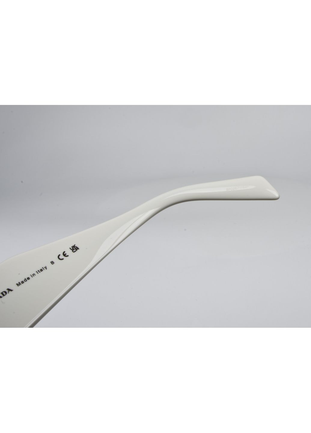 Солнцезащитные очки женские SPR07Y 142-130 Оригинал Prada (366972744)