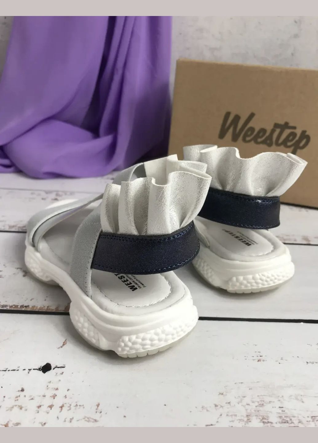 Серые повседневные, праздничные, коктейльные, вечерние сандалии босоножки детские для девочек бело-серый (549) Weestep на резинке
