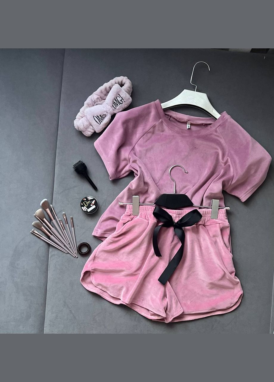 Женский велюровый костюм футболки и шорты. MonCher (336890161)