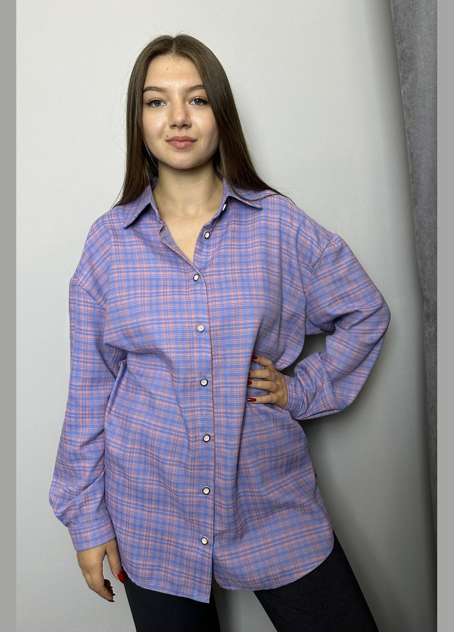 Бежева демісезонна сорочка жіноча базова в клітинку вільного крою персикова mkaz6440-4 Modna KAZKA