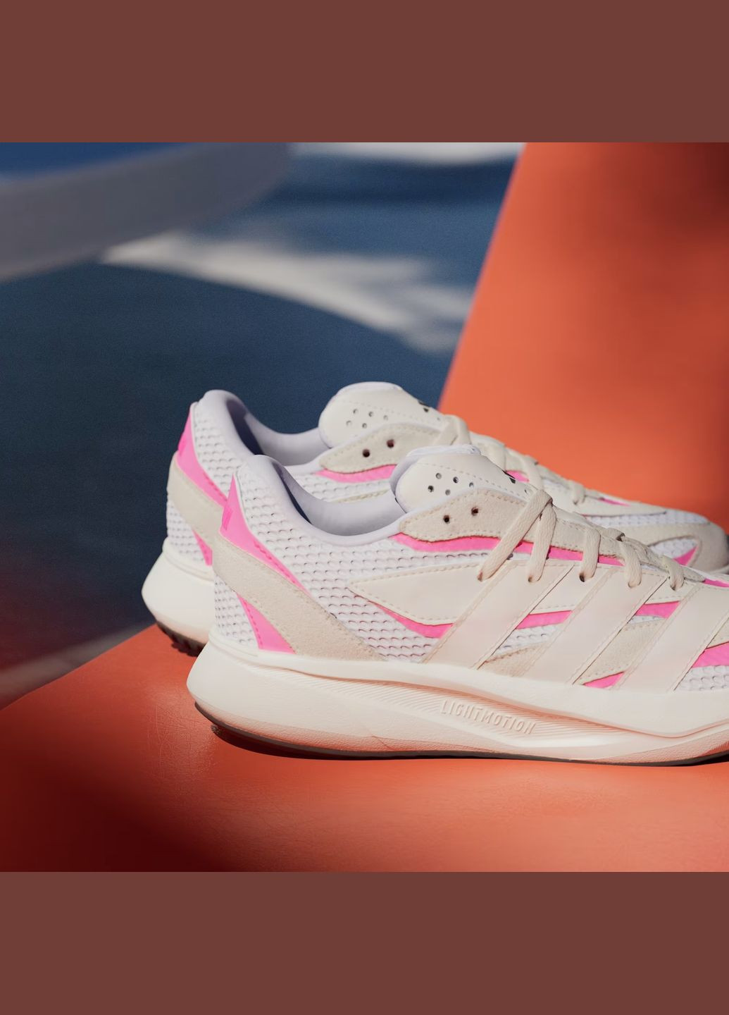 Кросівки Lightblaze adidas бежеві (335845499)