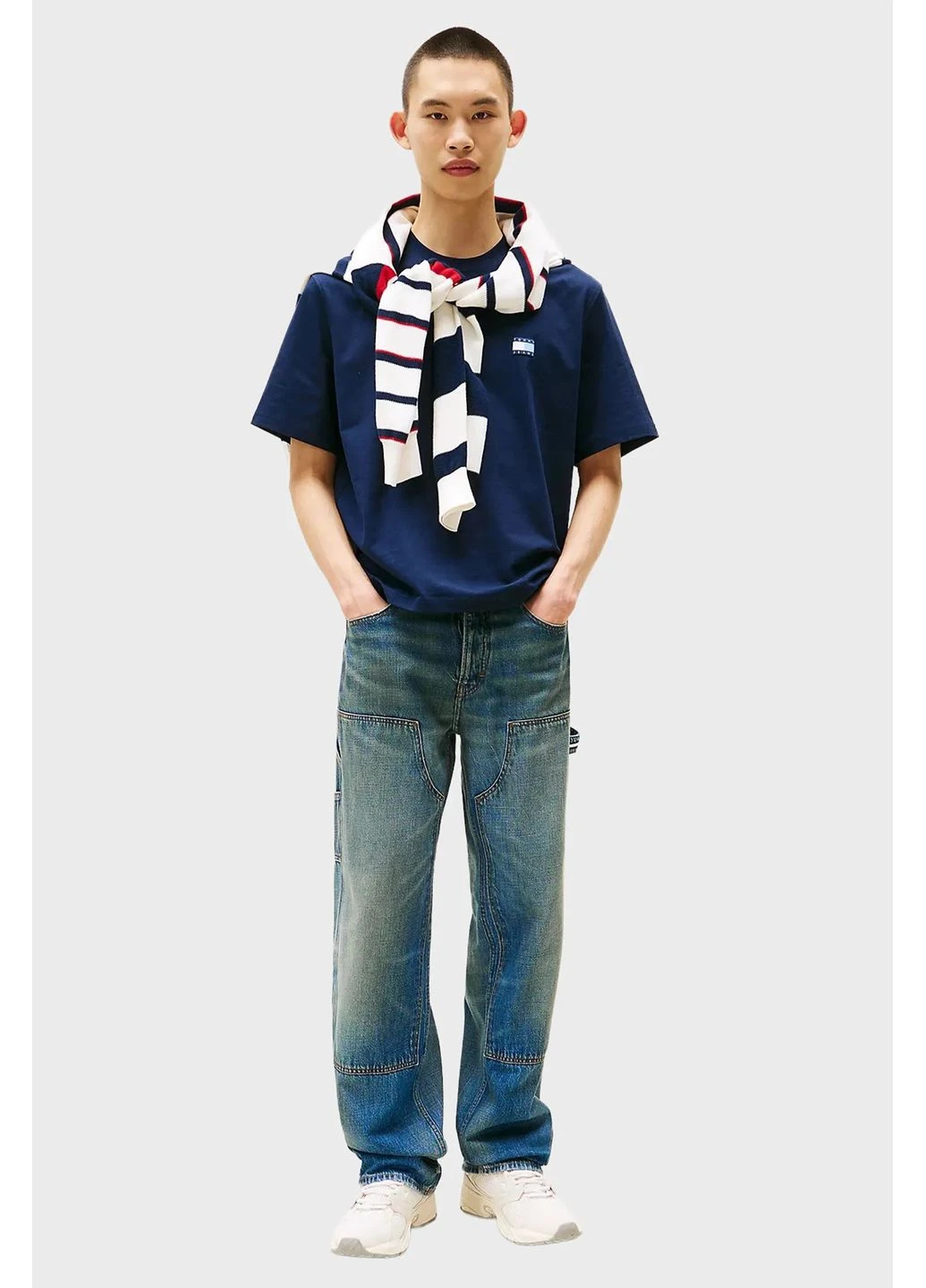 Темно-синя футболка Tommy Jeans