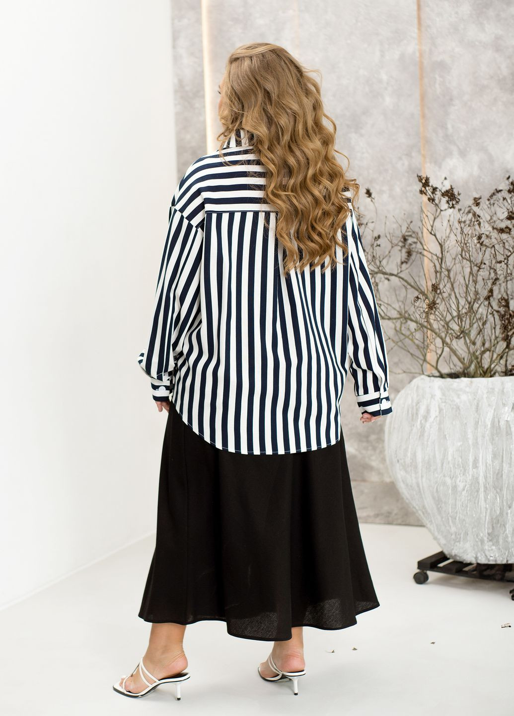 Жіноча оверайз сорочка в смужку No Brand (326600503)